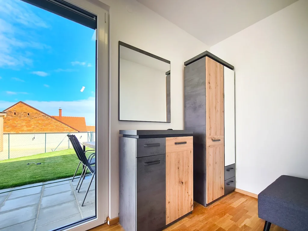 Friendship Suite in Mörbisch am See: Vorraum mit Garderobe