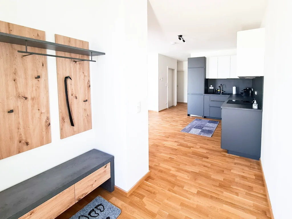 Family Suite in Mörbisch am See: Vorraum mit Garderobe