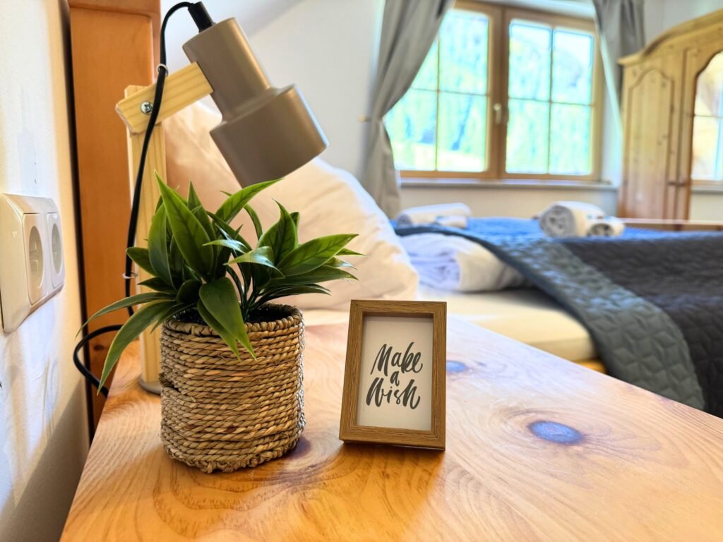 Apartment BergWiese 225 in Donnersbachwald: Nachttisch