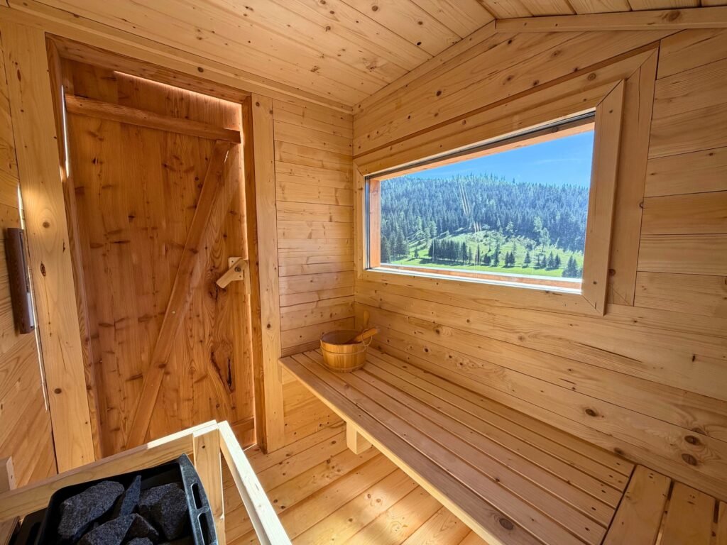 Claras Bergzeit in Flattnitz: Panoramasauna